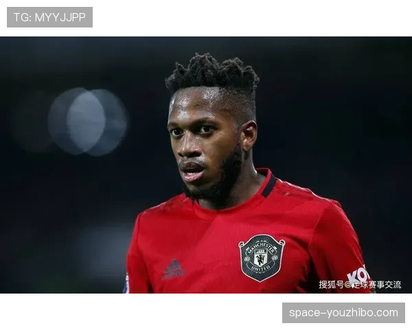 半场战报:曼联0-1落后布伦特福德,红魔控球率超七成但难破密集防守