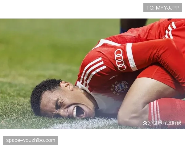 战术板:复盘拜仁vs皇马,双方在中场区域的激烈绞杀与空间争夺